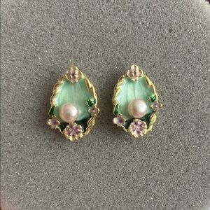 Christmas Add-on| Imitation Pearls Gold and Green Floral Earrings